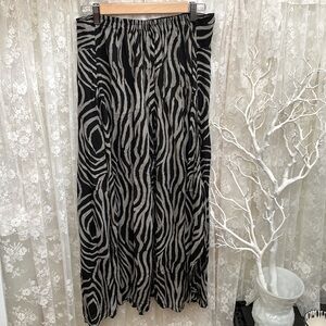 Zebra Split Wide Leg Pant